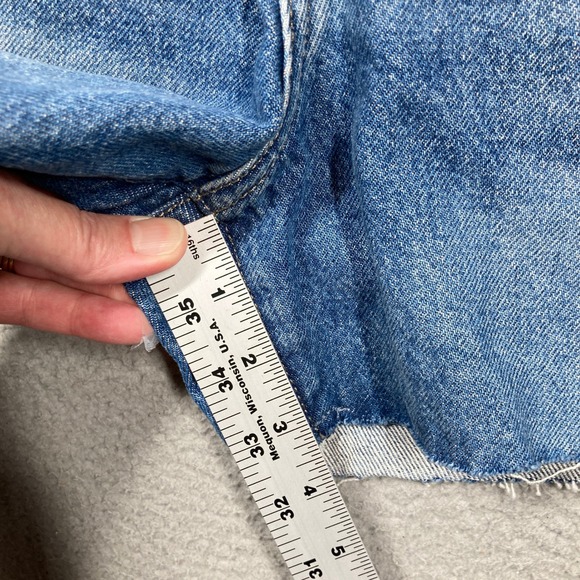 Universal Thread Denim Shorts Women 6 Blue Mid Rise 90s Baggy Raw Hem Button Fly - Picture 6 of 14